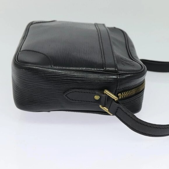 LOUIS VUITTON Epi Trocadero 23 Shoulder Bag Black - Picture 4 of 16